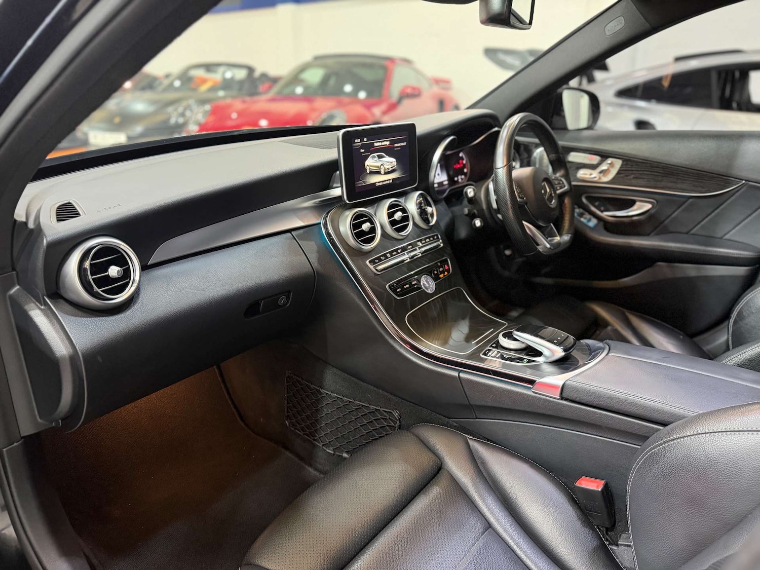 Used Mercedes-Benz C Class 2018 for sale - 76253836: Photo 36