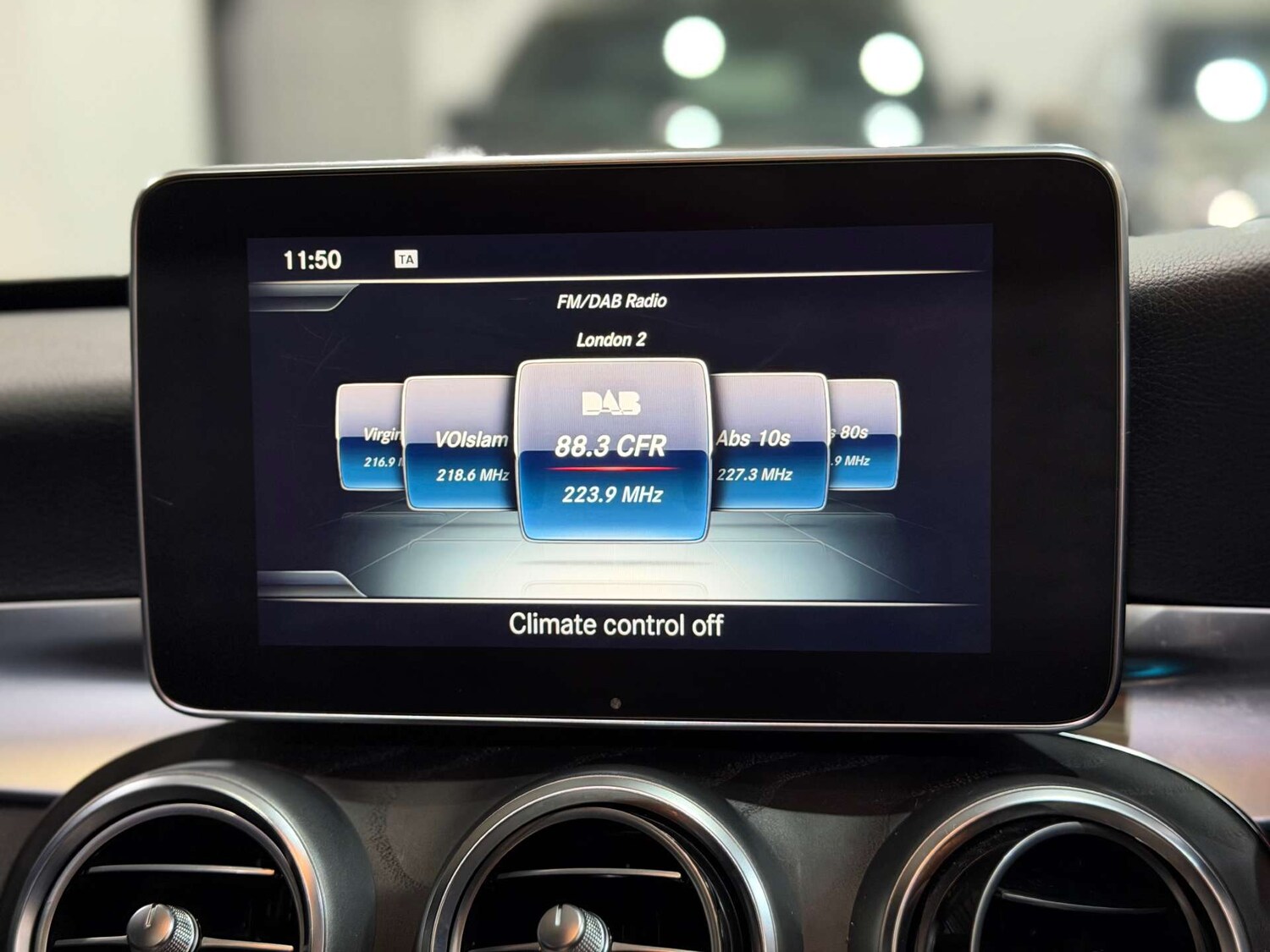 Used Mercedes-Benz C Class 2018 for sale - 76253836: Photo 48