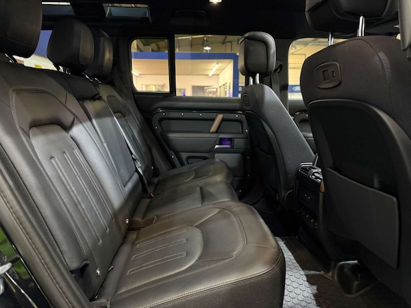 Used Land Rover Defender 110 2021 for sale - 75634111: Photo 44