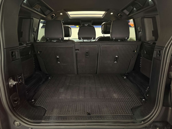 Used Land Rover Defender 110 2021 for sale - 75634111: Photo 62