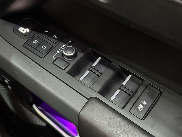 Used Land Rover Defender 110 2021 for sale - 75634111: Photo 68
