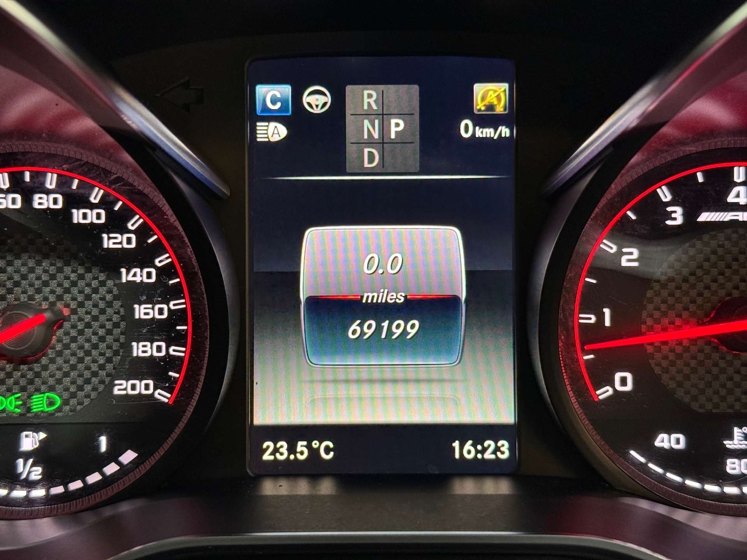 Used Mercedes-Benz GLC 2018 for sale - 76601830: Photo 40