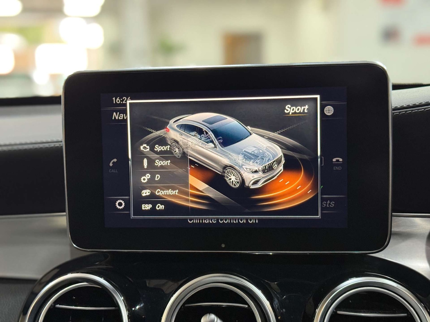 Used Mercedes-Benz GLC 2018 for sale - 76601830: Photo 54