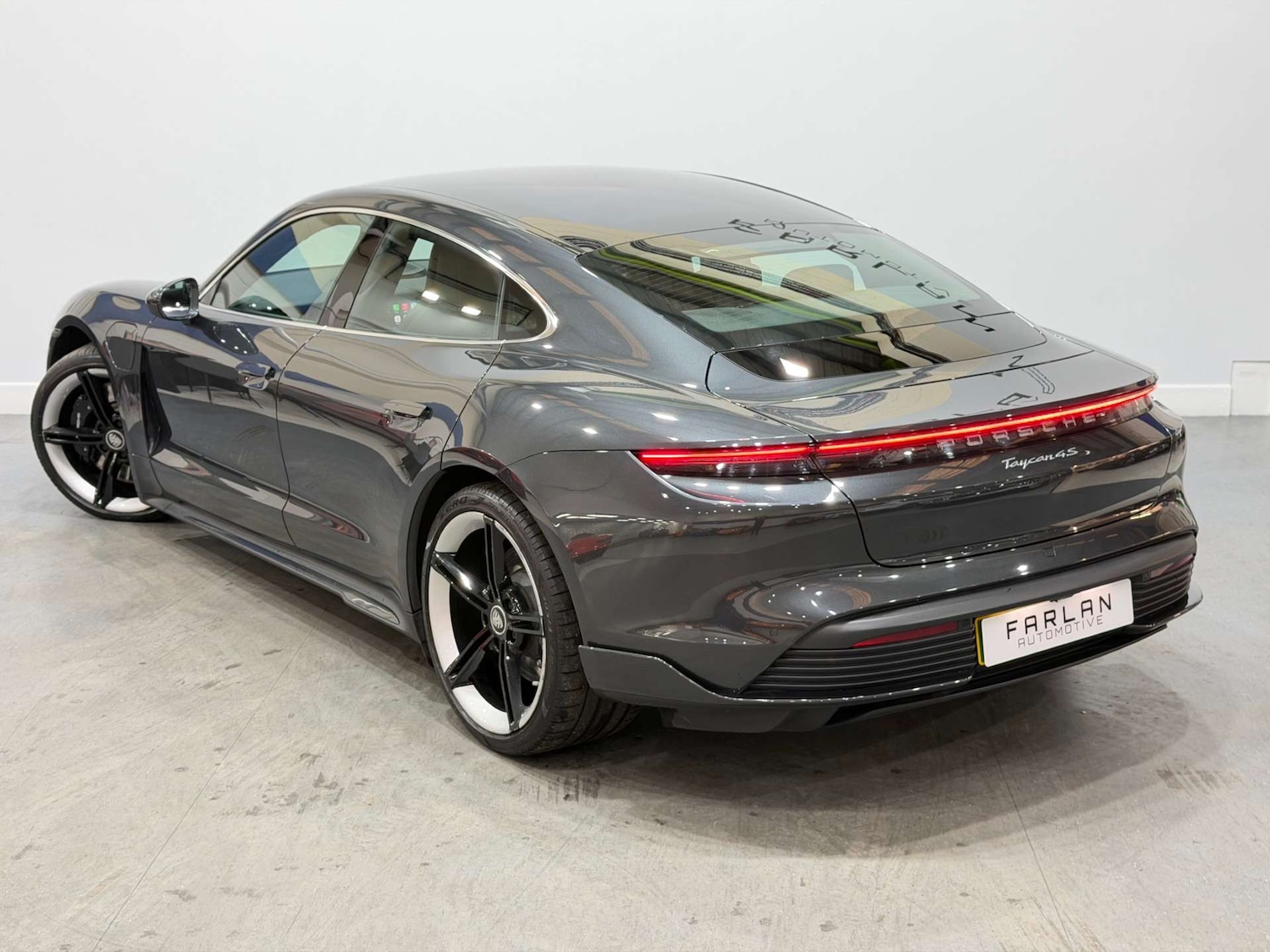 Used Porsche Taycan 2021 for sale - 77136389: Photo 20