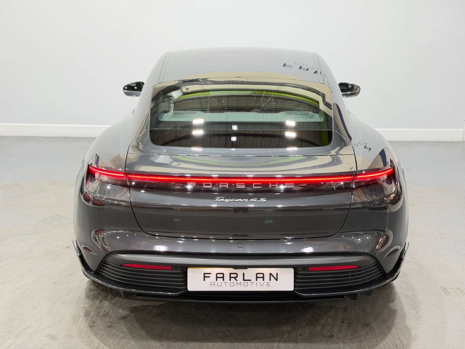 Used Porsche Taycan 2021 for sale - 77136389: Photo 25