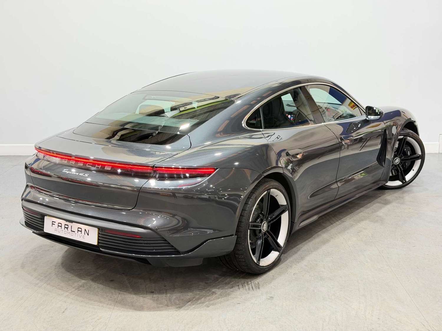 Used Porsche Taycan 2021 for sale - 77136389: Photo 27