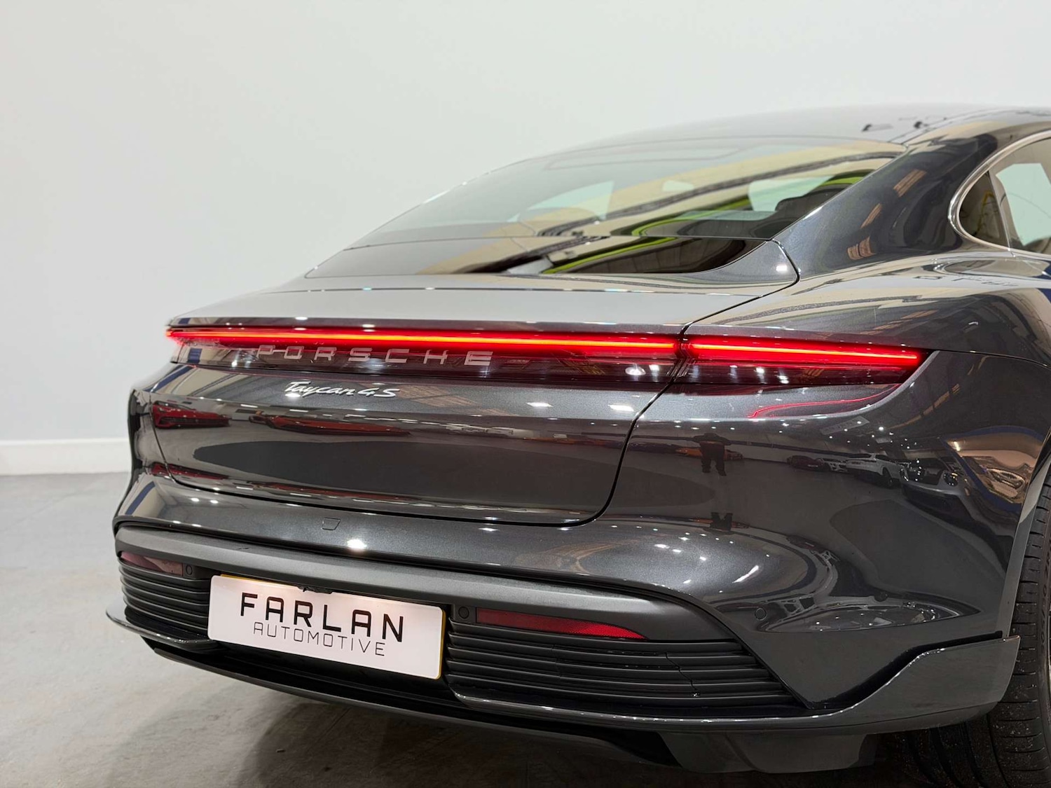 Used Porsche Taycan 2021 for sale - 77136389: Photo 29