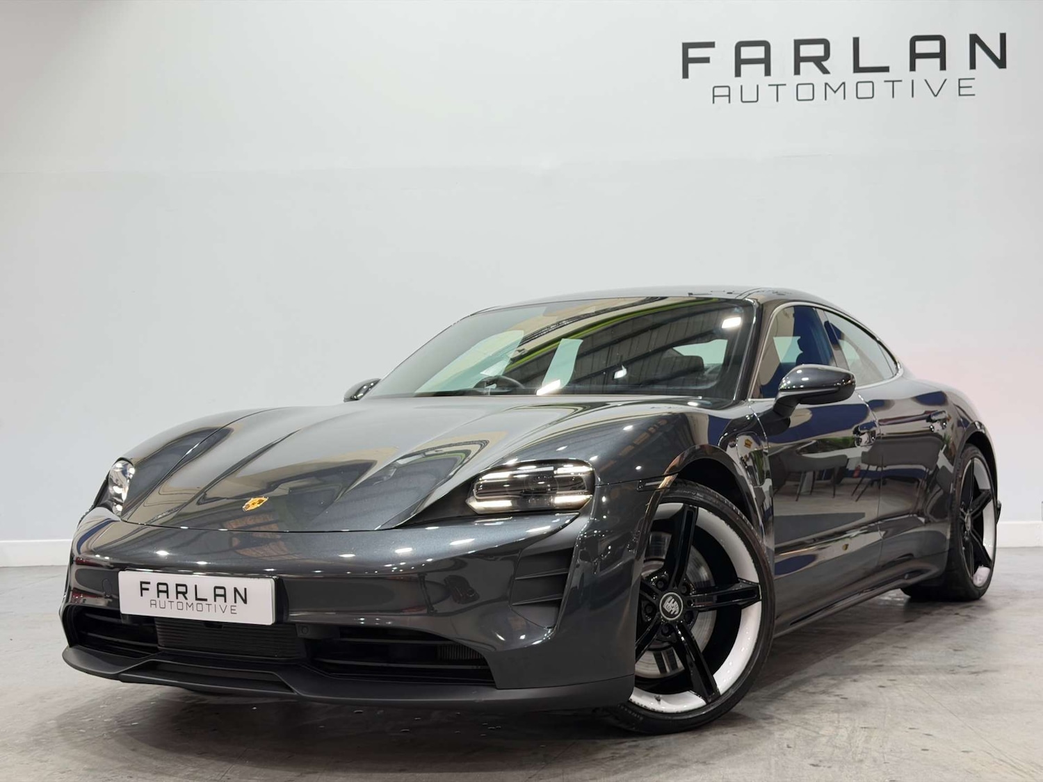 Used Porsche Taycan 2021 for sale - 77136389: Photo 3