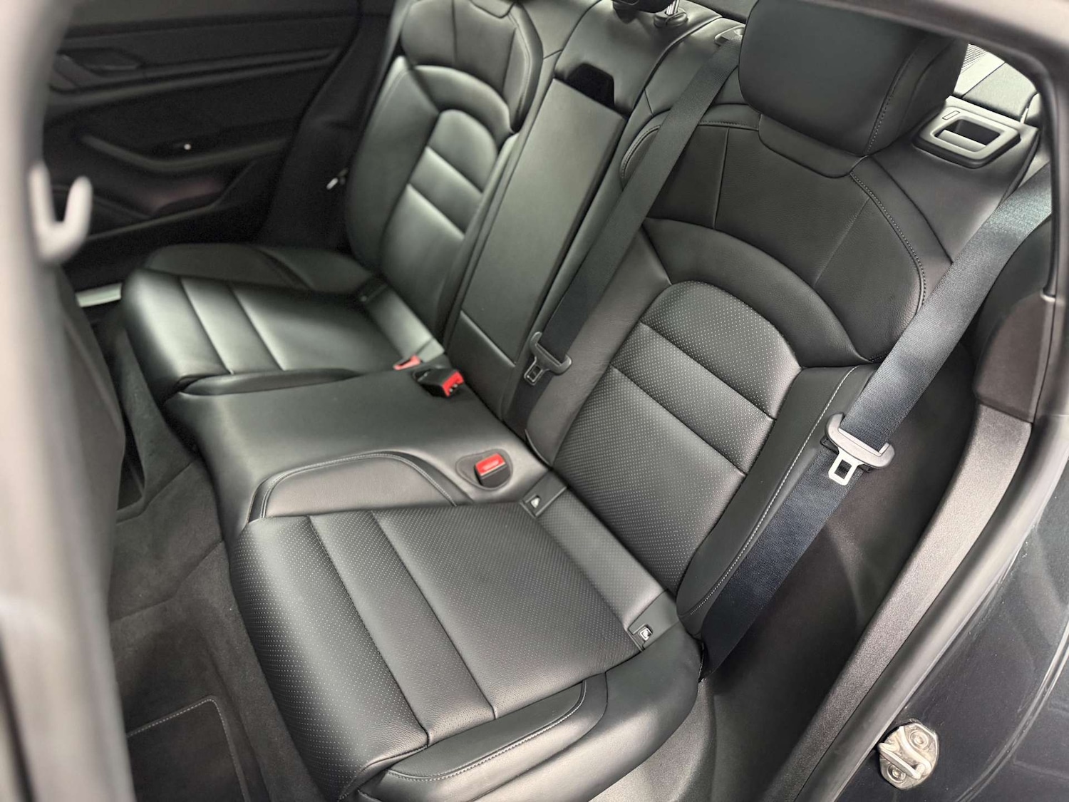 Used Porsche Taycan 2021 for sale - 77136389: Photo 36