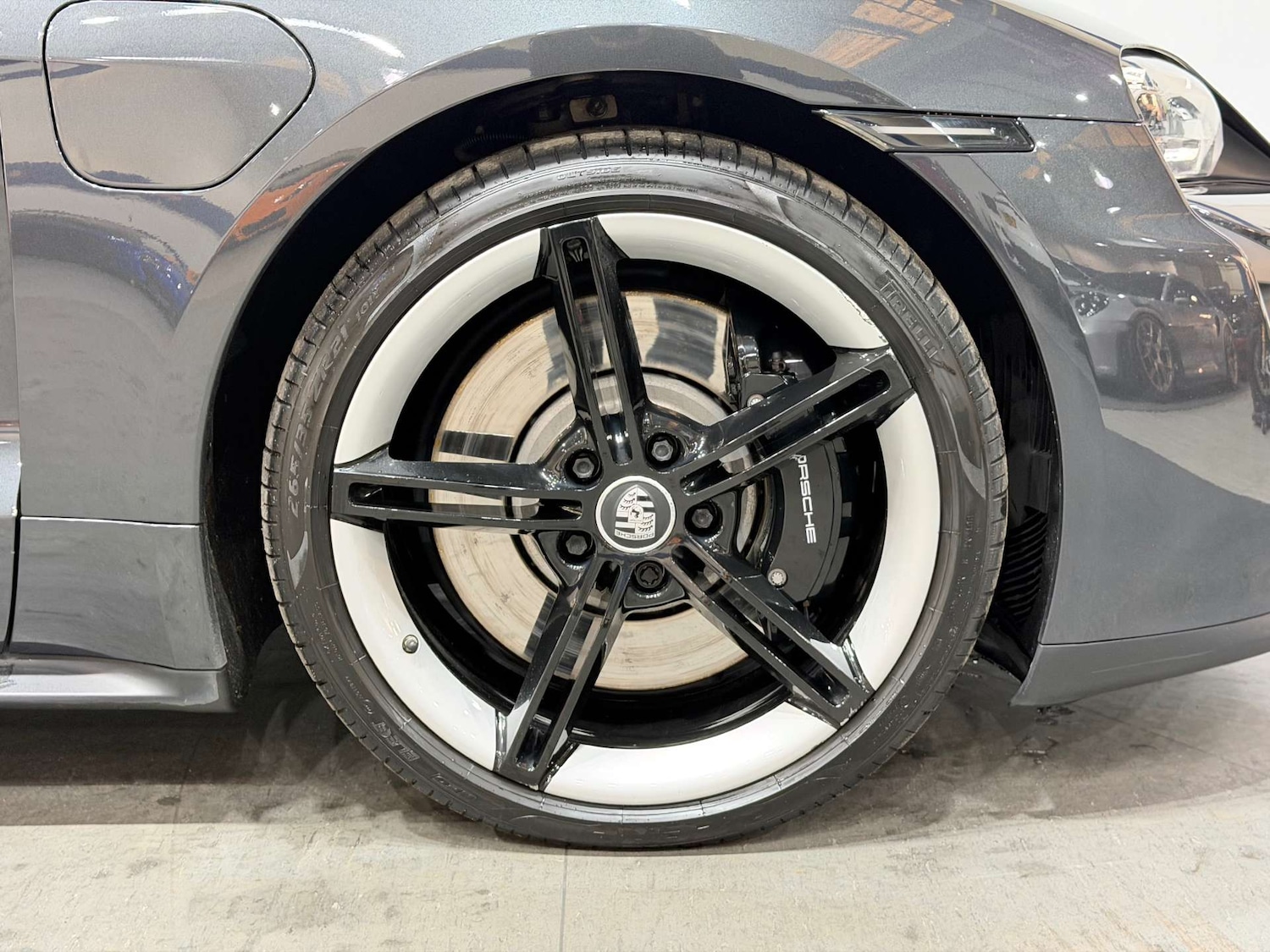 Used Porsche Taycan 2021 for sale - 77136389: Photo 40