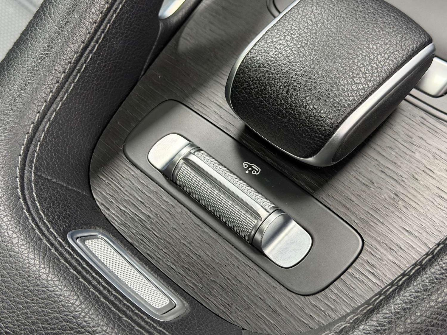 Used Mercedes-Benz GLE 2022 for sale - 76724008: Photo 63