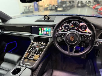 Used Porsche Panamera 2017 for sale - 76144443: Photo 2