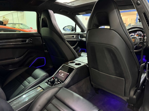 Used Porsche Panamera 2017 for sale - 76144443: Photo 35