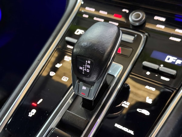 Used Porsche Panamera 2017 for sale - 76144443: Photo 54