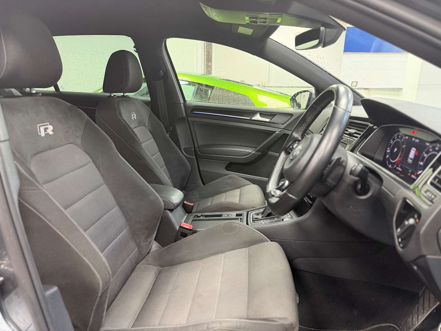Used Volkswagen Golf 2019 for sale - 76863460: Photo 35