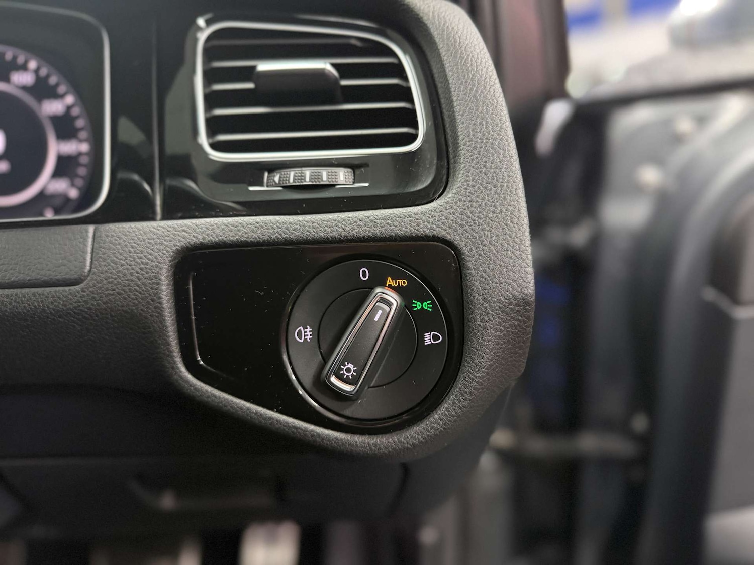 Used Volkswagen Golf 2019 for sale - 76863460: Photo 45