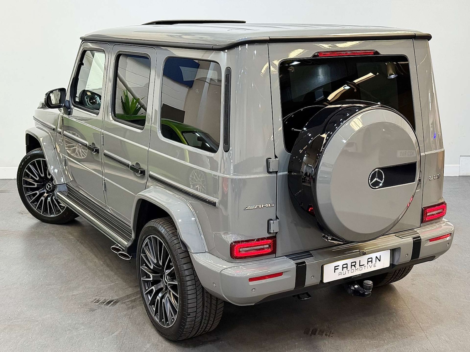 Vehicle 29