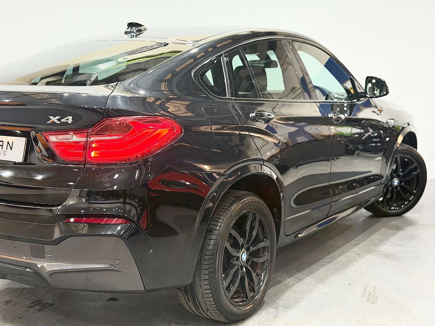 Used BMW X4 2017 for sale - 76726109: Photo 18