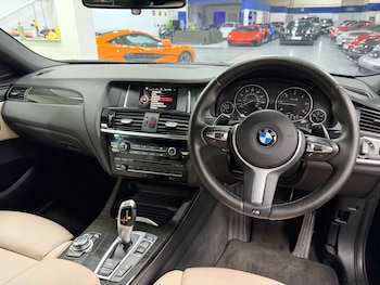 Used BMW X4 2017 for sale - 76726109: Photo