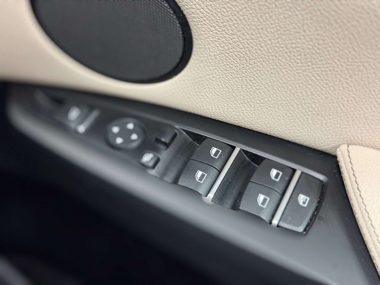 Used BMW X4 2017 for sale - 76726109: Photo 51