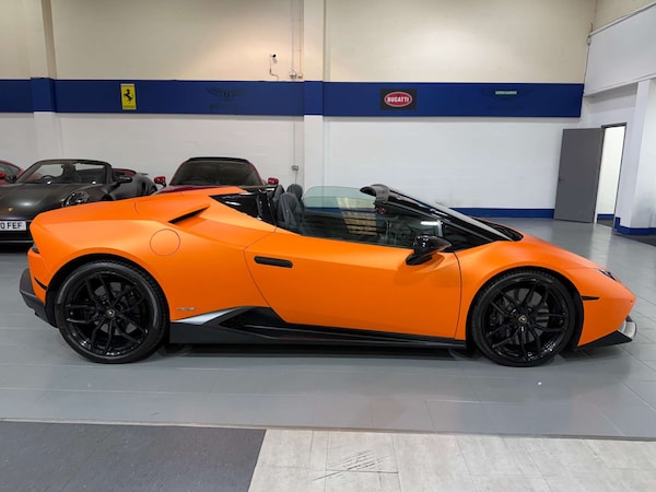 Used Lamborghini Huracan 2017 for sale - 76198695: Photo 20