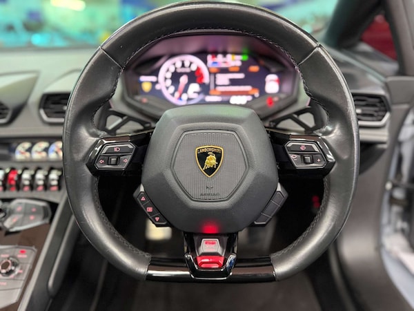 Used Lamborghini Huracan 2017 for sale - 76198695: Photo 33