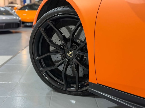 Used Lamborghini Huracan 2017 for sale - 76198695: Photo 49