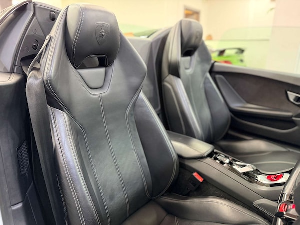Used Lamborghini Huracan 2017 for sale - 76198695: Photo 6