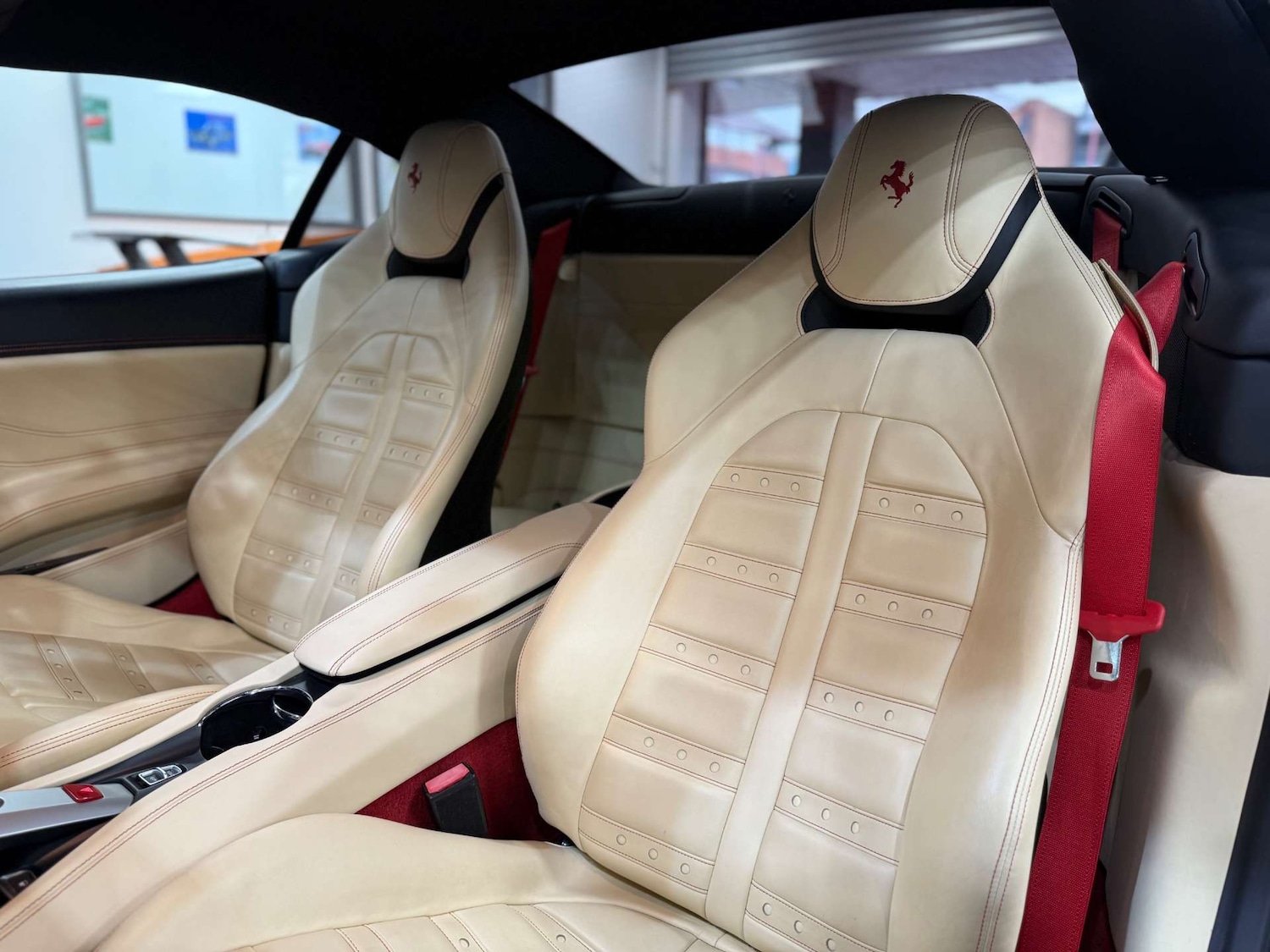 Used Ferrari California 2018 for sale - 76601777: Photo 40