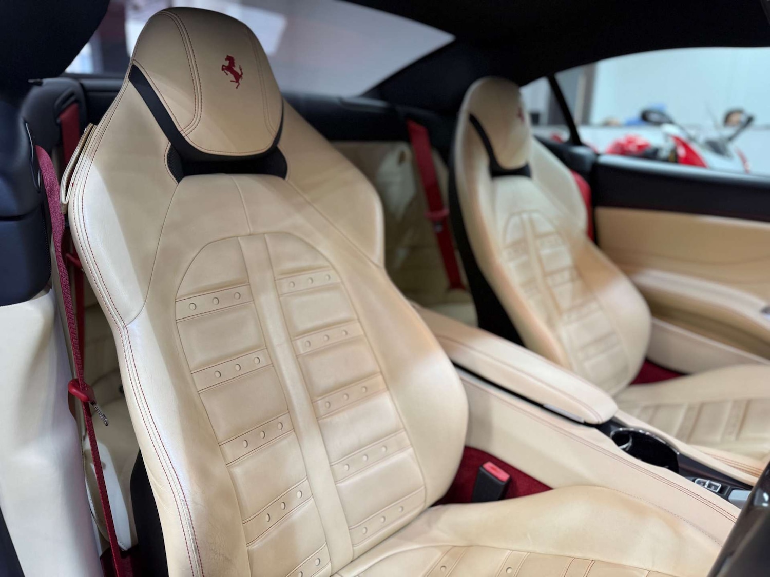 Used Ferrari California 2018 for sale - 76601777: Photo 6