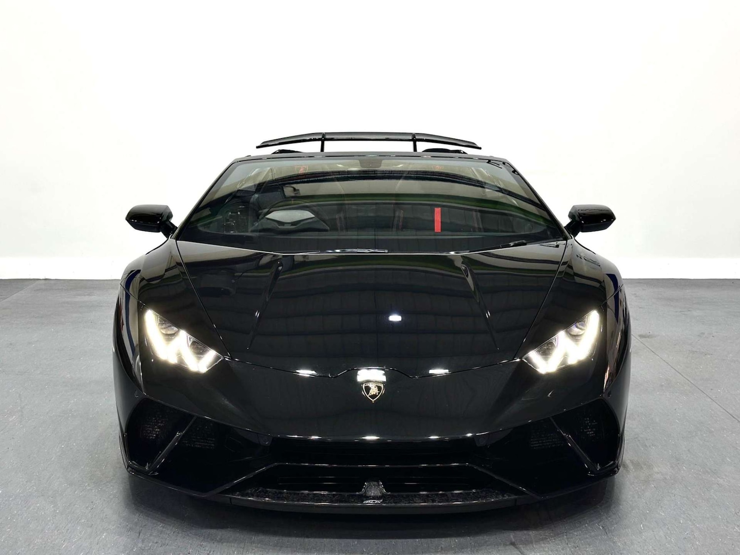 Used Lamborghini Huracan 2019 for sale - 76363665: Photo 76