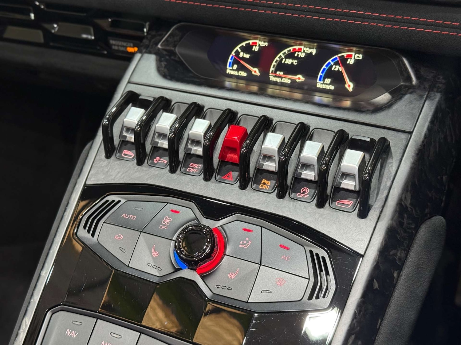 Used Lamborghini Huracan 2019 for sale - 76363665: Photo 91