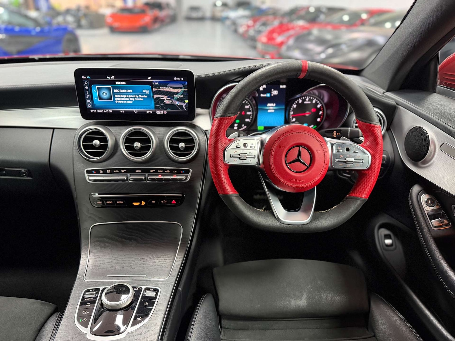 Used Mercedes-Benz C Class 2018 for sale - 77038543: Photo 2