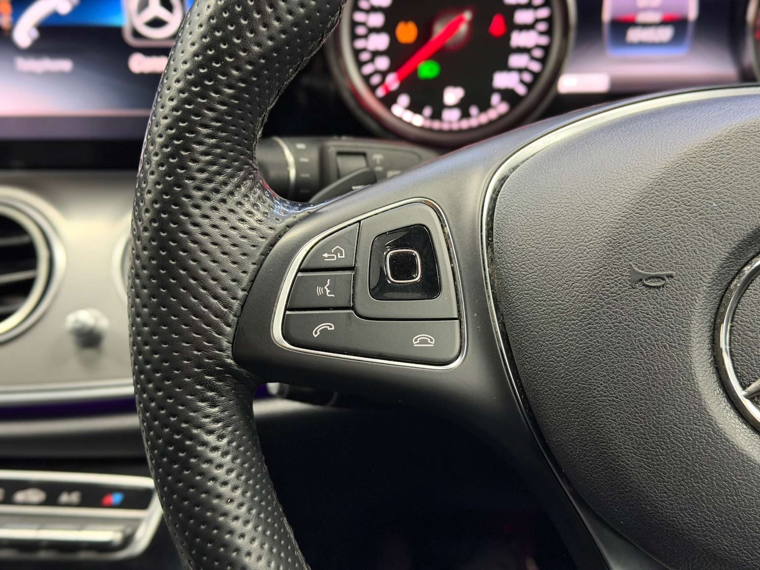 Used Mercedes-Benz E Class 2018 for sale - 76686694: Photo 28