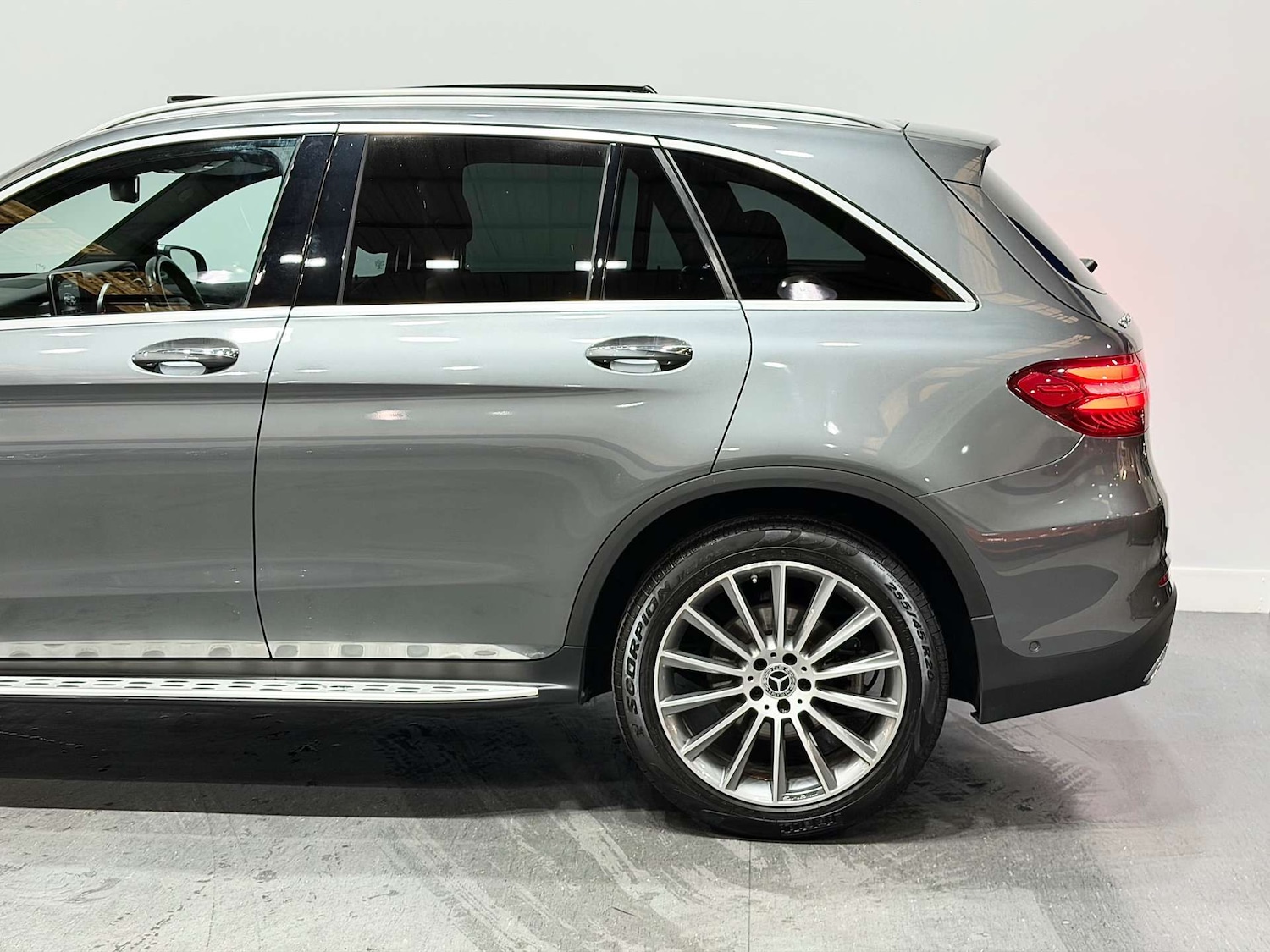 Used Mercedes-Benz GLC 2017 for sale - 76694802: Photo 18
