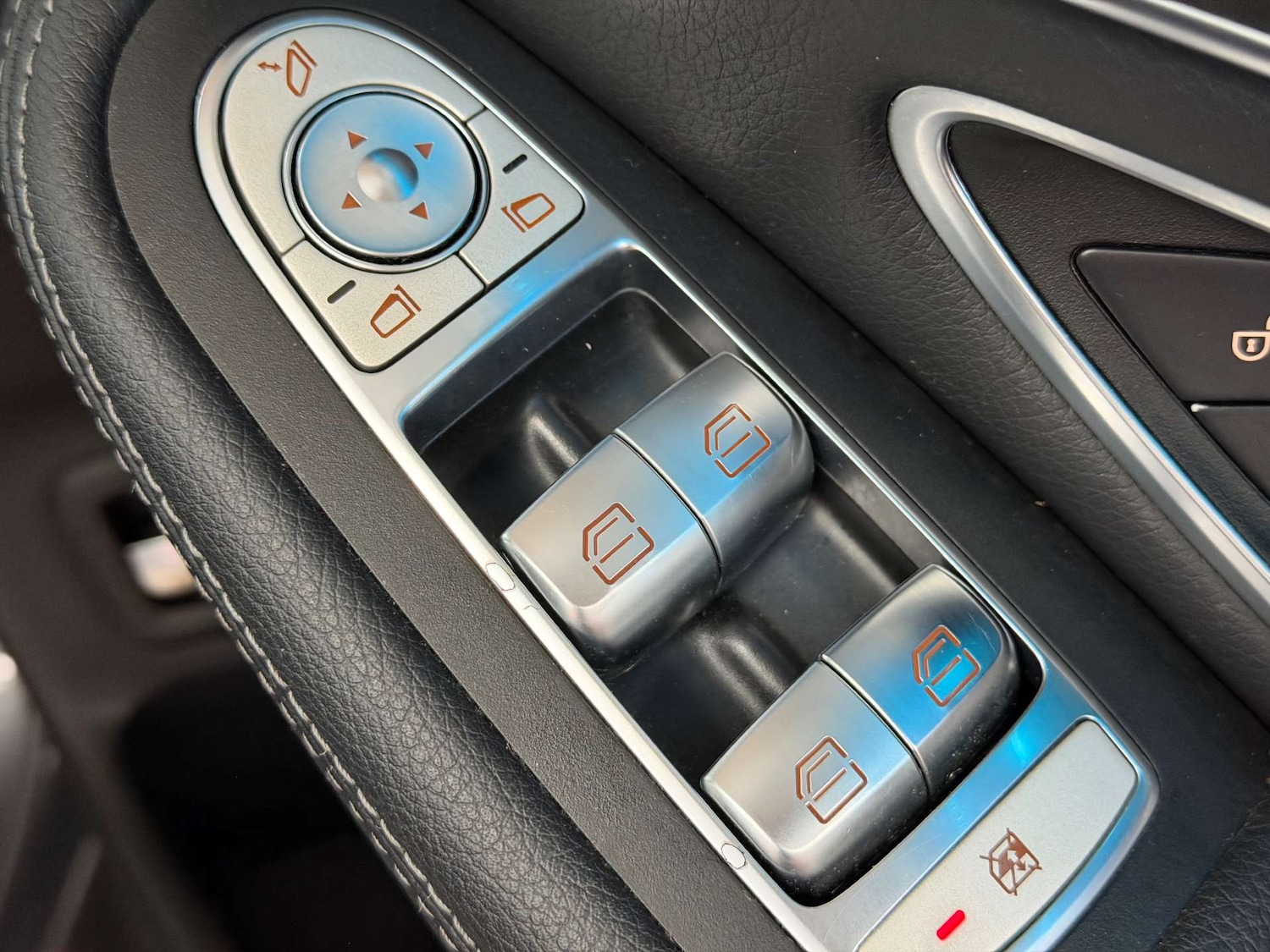 Used Mercedes-Benz GLC 2017 for sale - 76694802: Photo 44