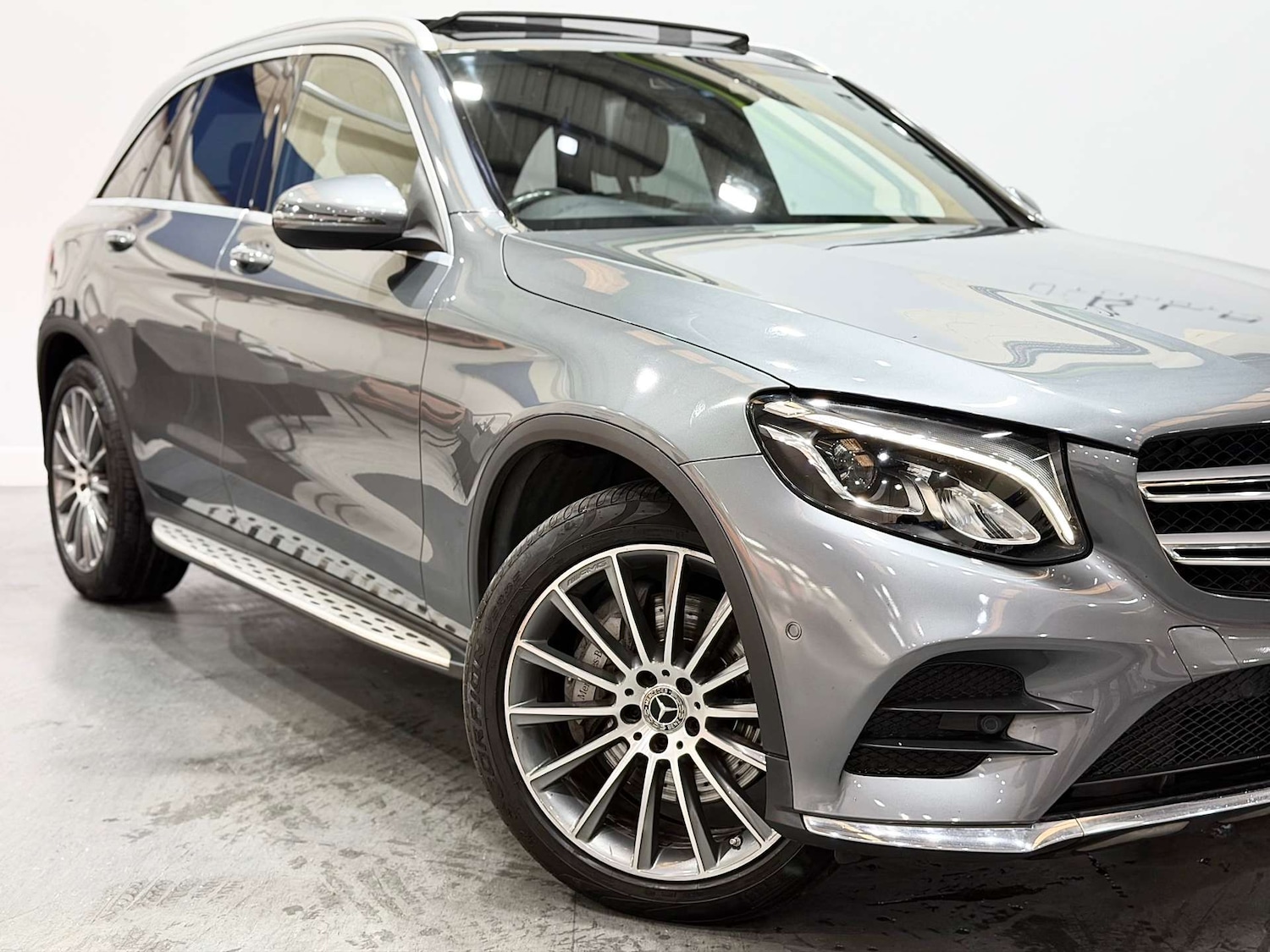 Used Mercedes-Benz GLC 2017 for sale - 76694802: Photo 8