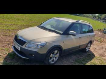 2011 (11) - 1.6 TDI CR 105 Scout 5dr