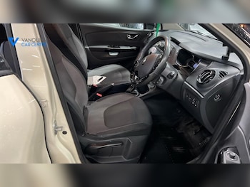 Used Renault Captur 2016 for sale - 77054820: Photo