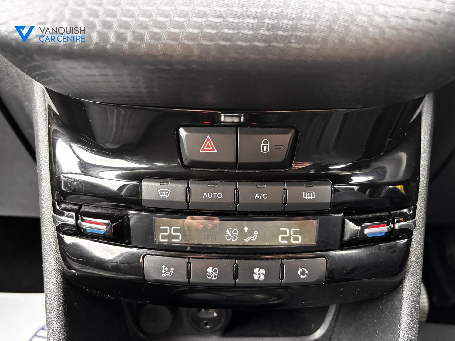 Used Peugeot 2008 2016 for sale - 77890160: Photo 33