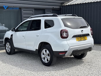 Used Dacia Duster 2021 for sale - 78984554: Photo