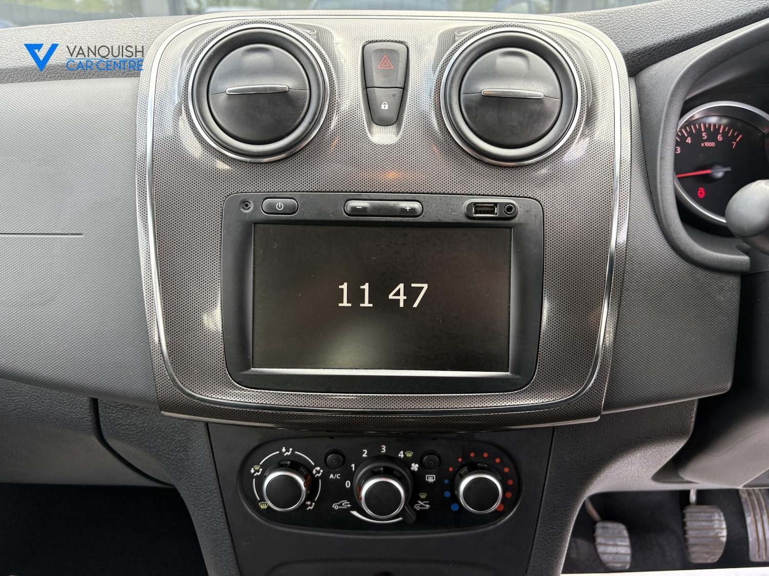 Used Dacia Sandero Stepway 2020 for sale - 76616113: Photo 25