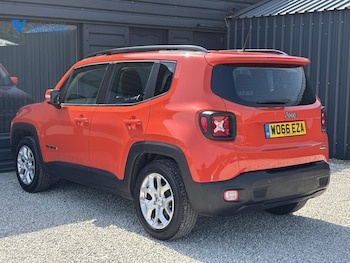 Used Jeep Renegade 2016 for sale - 79021390: Photo
