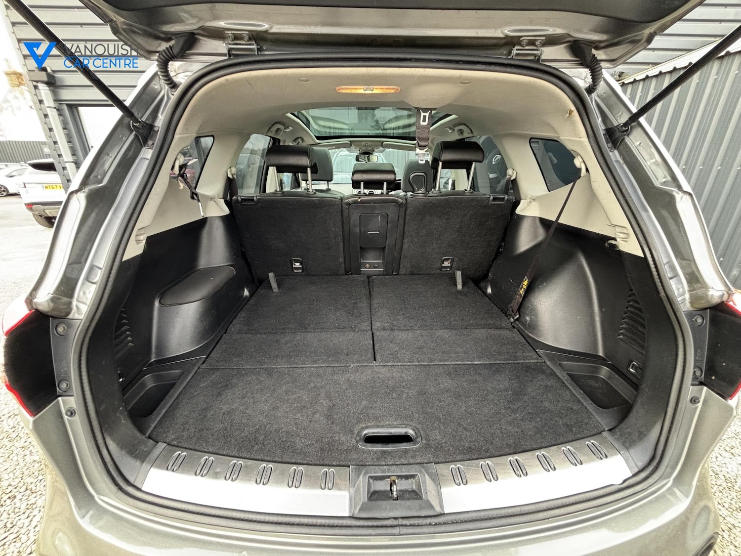 Used Nissan Qashqai+2 2013 for sale - 76750270: Photo 15