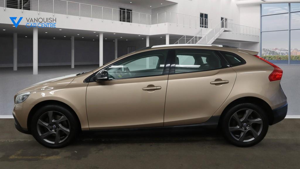 Used Volvo V40 Cross Country 2016 for sale - 77395409: Photo 6