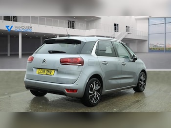 Used Citroen C4 2019 for sale - 77548660: Photo
