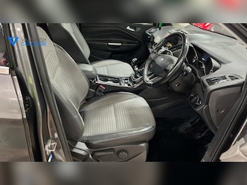 Used Ford Kuga 2016 for sale - 77054819: Photo