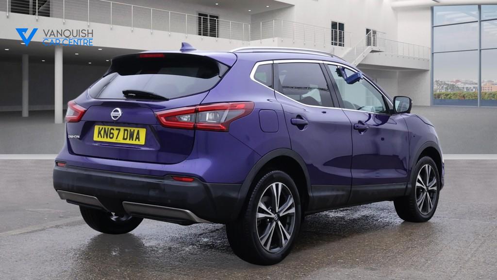 Used Nissan Qashqai 2017 for sale - 76908417: Photo 2