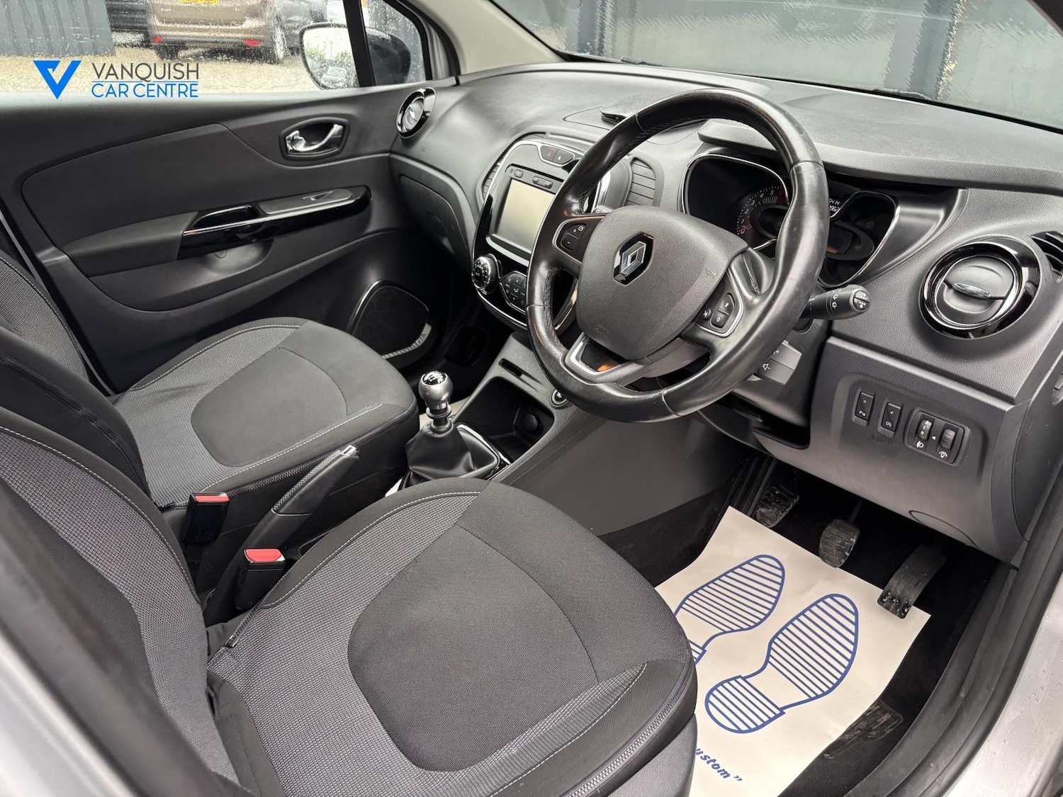 Used Renault Captur 2017 for sale - 76616125: Photo 4