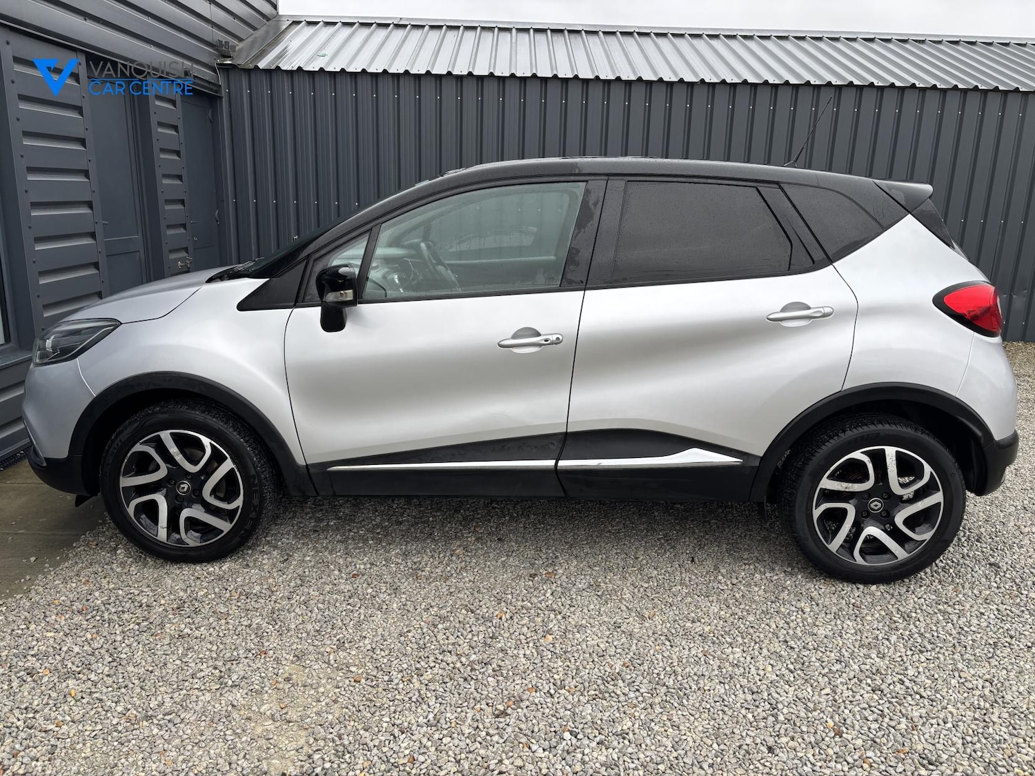 Used Renault Captur 2017 for sale - 76616125: Photo 8